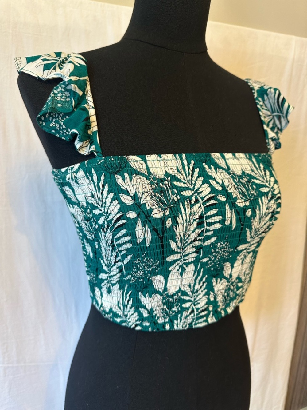 Lulus Green Tropical Smocked Crop Top Adjustable Straps Medium